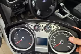 Ремонт приборной панели Ford Focus II